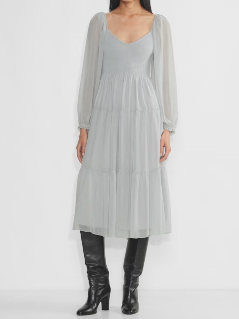Aritzia Wilfred Long Sleeve Cottagecore Midi Dress Small Grey Chiffon Smocked